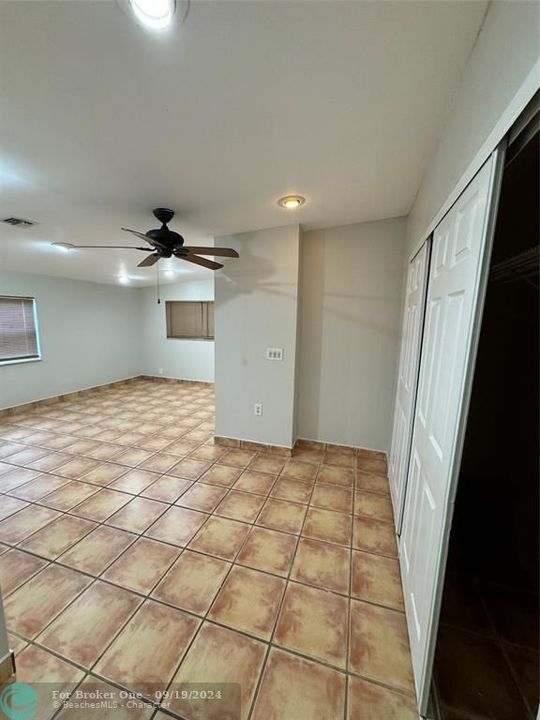 Active With Contract: $2,800 (3 beds, 2 baths, 1438 Square Feet)