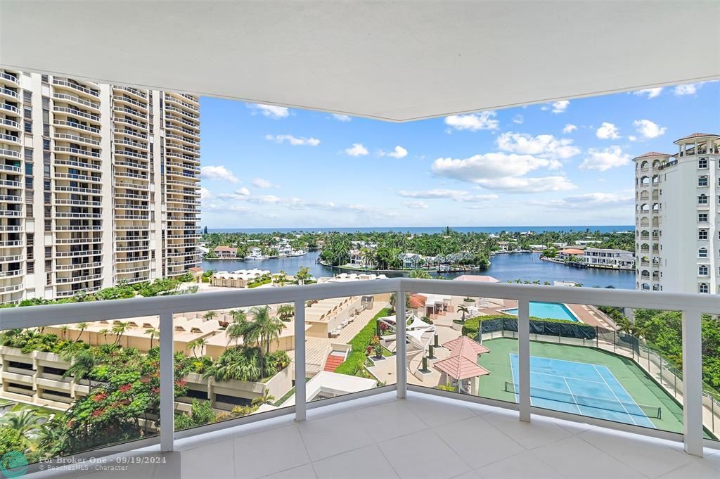 For Sale: $999,000 (3 beds, 2 baths, 3010 Square Feet)