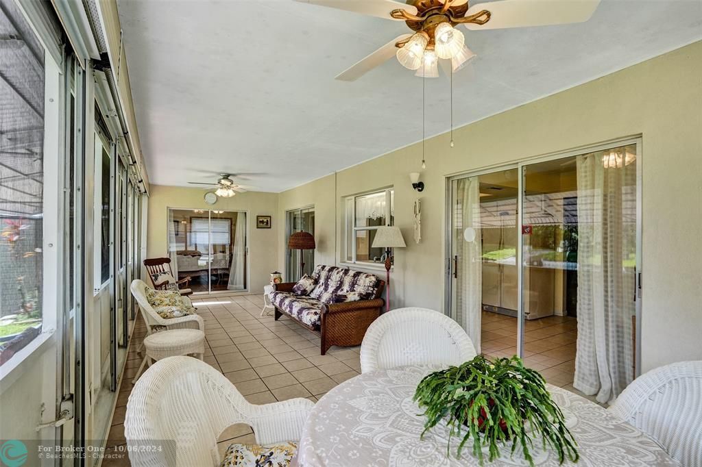 Active With Contract: $348,500 (2 beds, 2 baths, 1257 Square Feet)