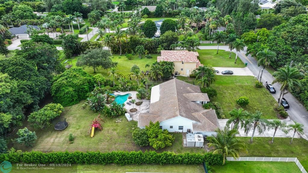 En Venta: $1,499,999 (5 camas, 3 baños, 3100 Pies cuadrados)