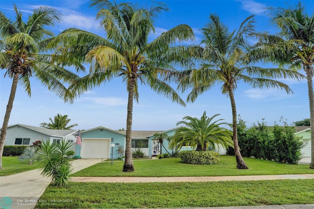 For Sale: $628,000 (3 beds, 2 baths, 1811 Square Feet)