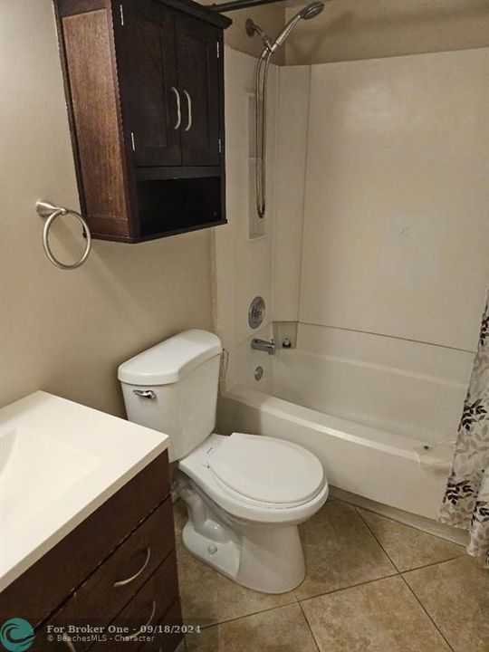 For Rent: $1,250 (1 beds, 1 baths, 468 Square Feet)