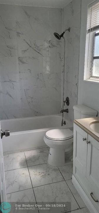 For Rent: $2,100 (2 beds, 1 baths, 1100 Square Feet)