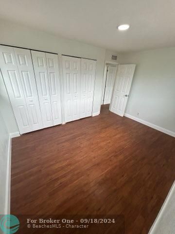 For Rent: $2,100 (2 beds, 1 baths, 1100 Square Feet)