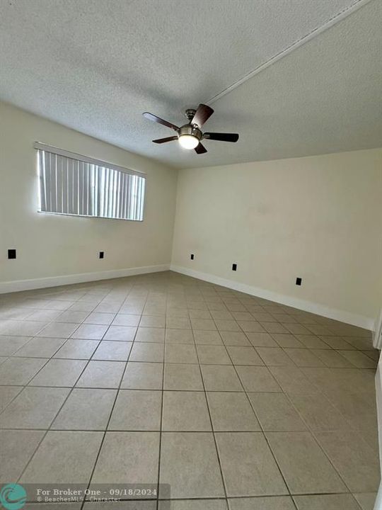 For Rent: $1,850 (2 beds, 2 baths, 850 Square Feet)