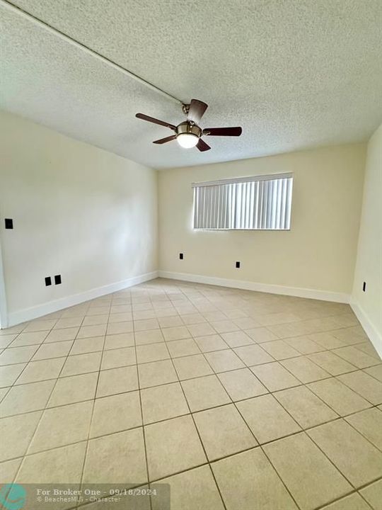 For Rent: $1,850 (2 beds, 2 baths, 850 Square Feet)