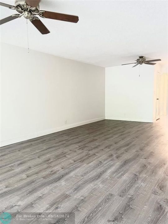 For Rent: $2,300 (2 beds, 1 baths, 1425 Square Feet)