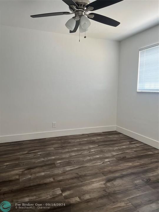 For Rent: $2,300 (2 beds, 1 baths, 1425 Square Feet)