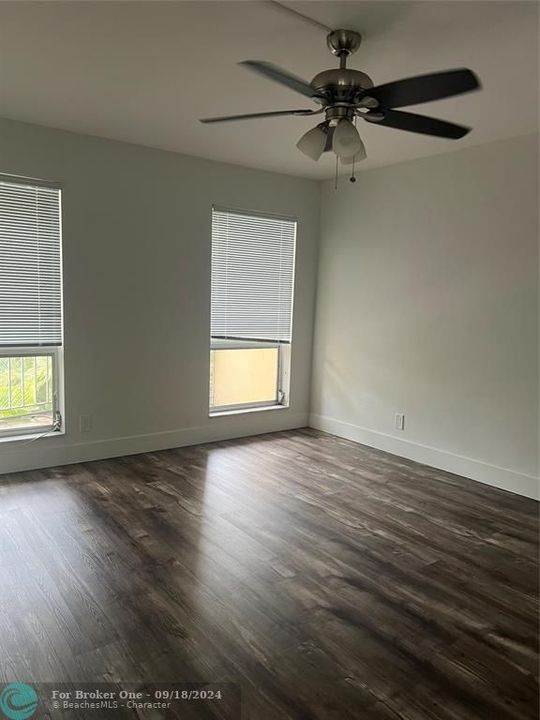 For Rent: $2,300 (2 beds, 1 baths, 1425 Square Feet)