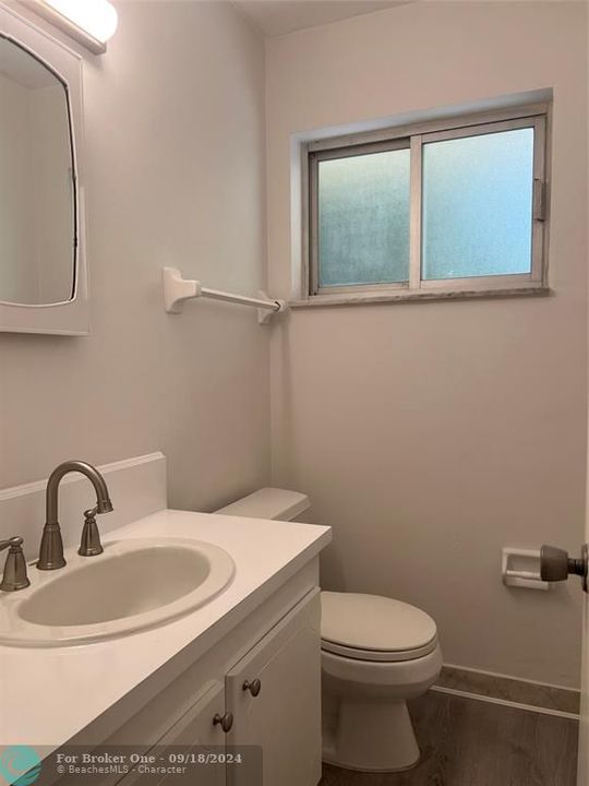 For Rent: $2,300 (2 beds, 1 baths, 1425 Square Feet)