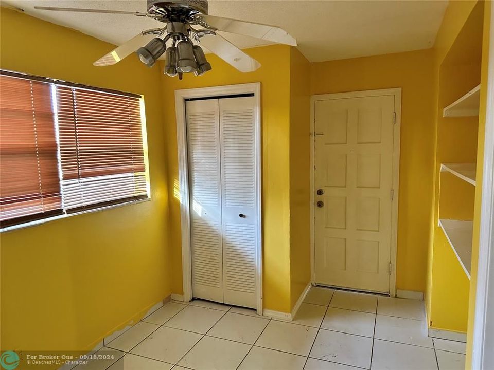 For Sale: $219,900 (2 beds, 2 baths, 1173 Square Feet)