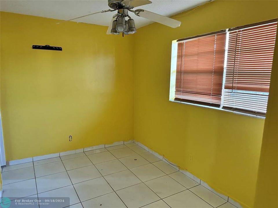 For Sale: $219,900 (2 beds, 2 baths, 1173 Square Feet)