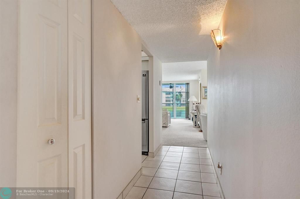 For Sale: $244,900 (3 beds, 2 baths, 1350 Square Feet)