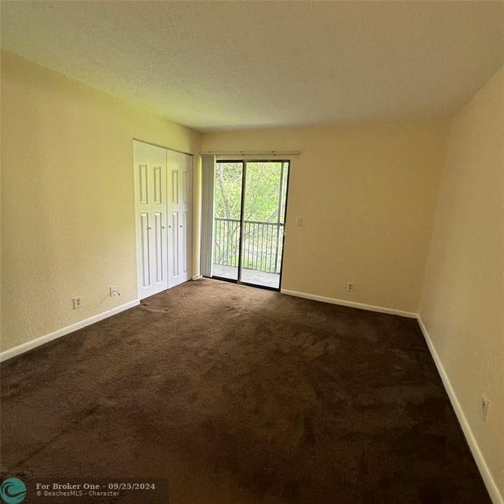 For Rent: $1,850 (2 beds, 2 baths, 800 Square Feet)