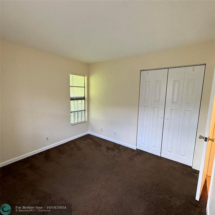 For Rent: $1,850 (2 beds, 2 baths, 800 Square Feet)