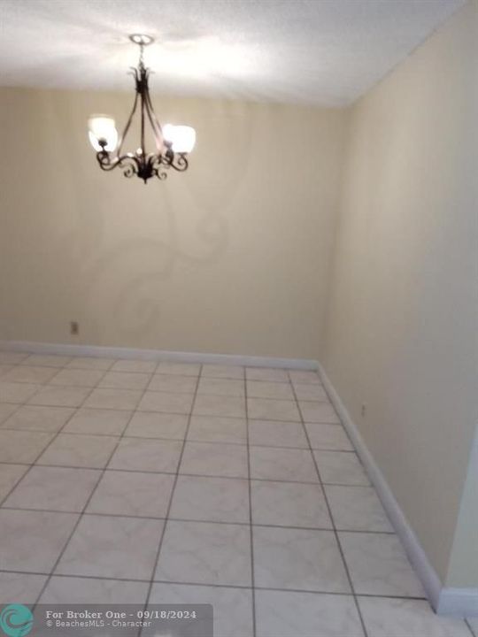 For Rent: $1,900 (2 beds, 2 baths, 1200 Square Feet)