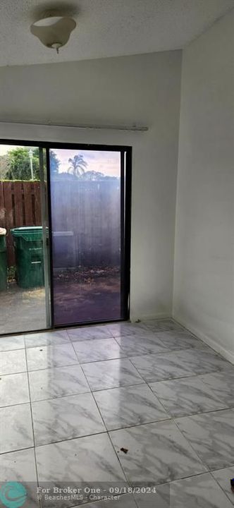 En Venta: $278,000 (2 camas, 2 baños, 1136 Pies cuadrados)