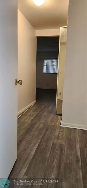 For Sale: $278,000 (2 beds, 2 baths, 1136 Square Feet)