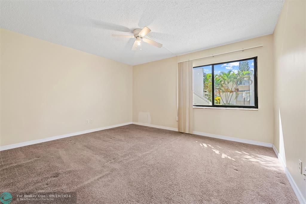 For Sale: $149,000 (2 beds, 2 baths, 1272 Square Feet)