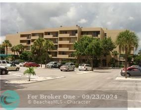 For Sale: $425,000 (2 beds, 2 baths, 1014 Square Feet)