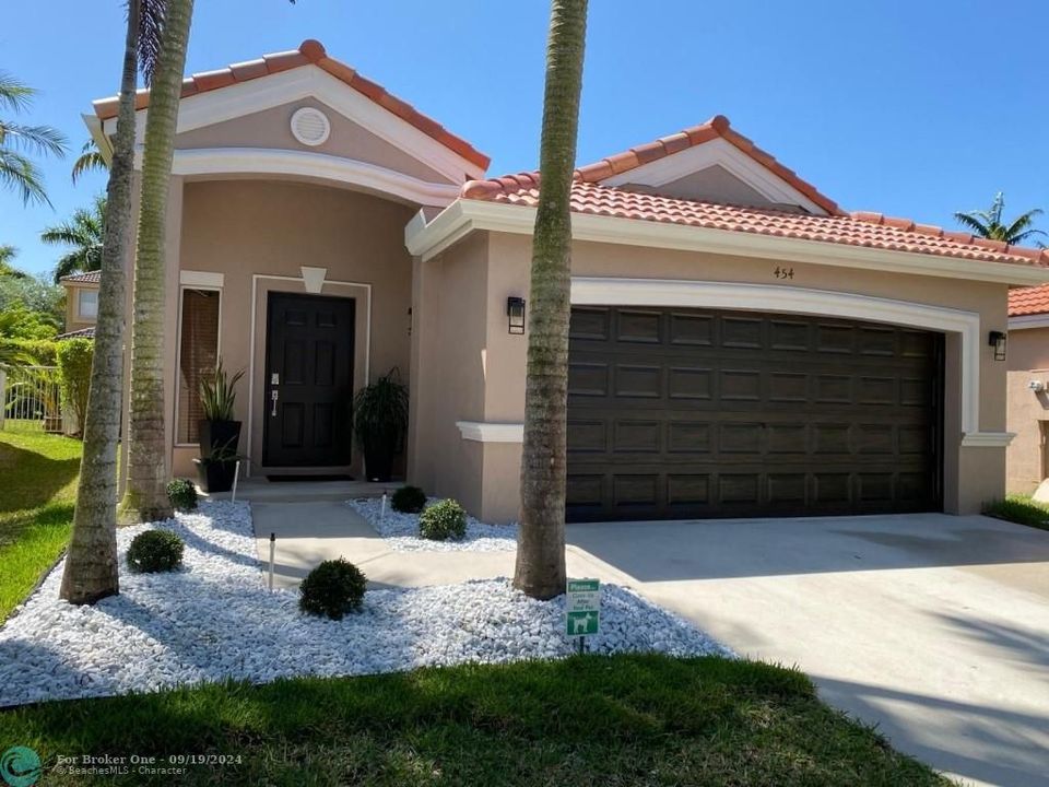 For Sale: $755,900 (3 beds, 2 baths, 1552 Square Feet)