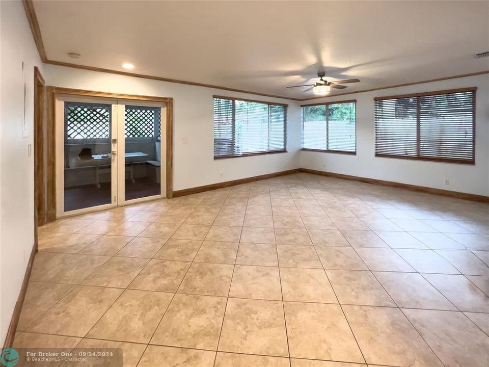 For Rent: $3,900 (3 beds, 2 baths, 1588 Square Feet)