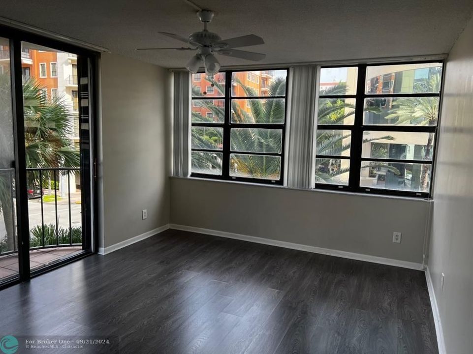 For Rent: $3,425 (2 beds, 2 baths, 1248 Square Feet)