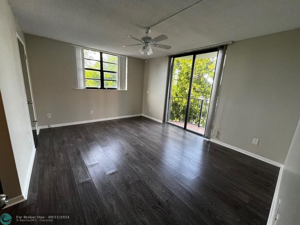 For Rent: $3,425 (2 beds, 2 baths, 1248 Square Feet)