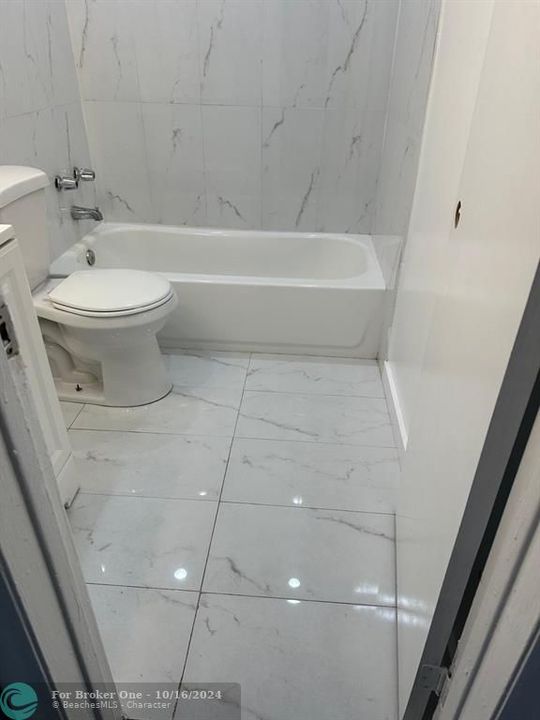 En Venta: $2,095 (2 camas, 1 baños, 700 Pies cuadrados)