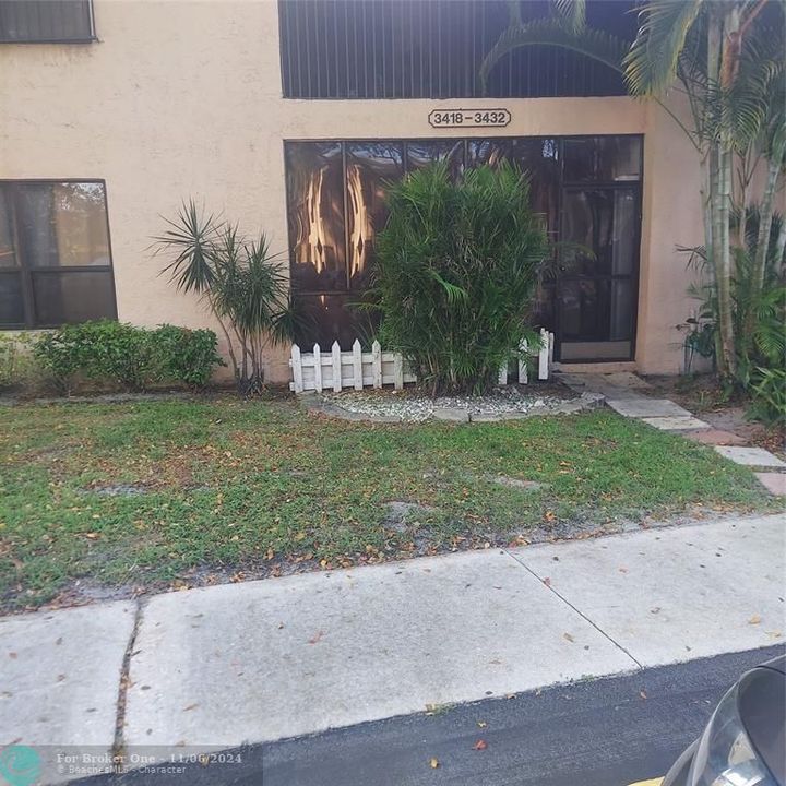 For Sale: $294,450 (3 beds, 2 baths, 1093 Square Feet)