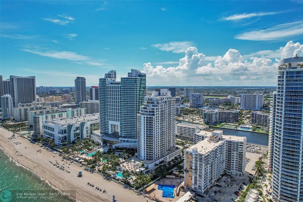 For Sale: $3,350,000 (3 beds, 3 baths, 2777 Square Feet)