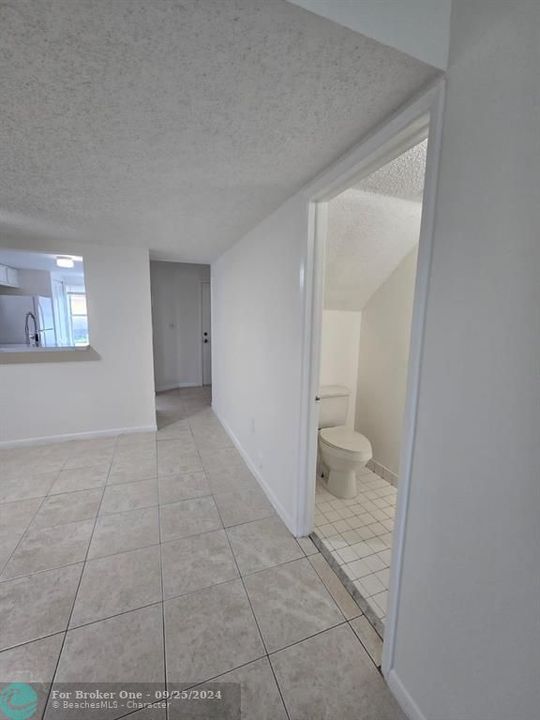 For Rent: $2,100 (2 beds, 2 baths, 1120 Square Feet)