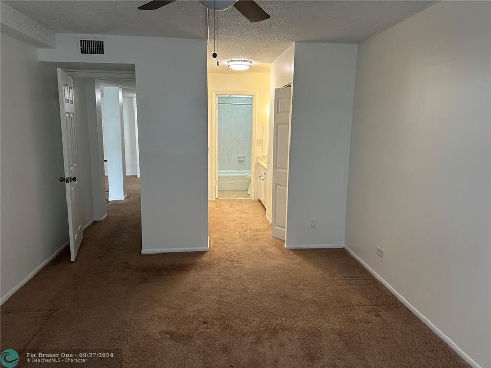 For Rent: $2,000 (2 beds, 2 baths, 1150 Square Feet)