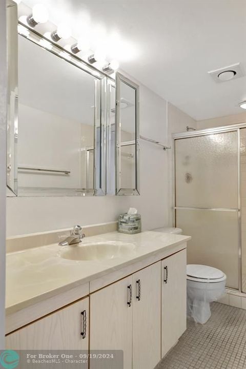 For Sale: $168,888 (2 beds, 2 baths, 1162 Square Feet)