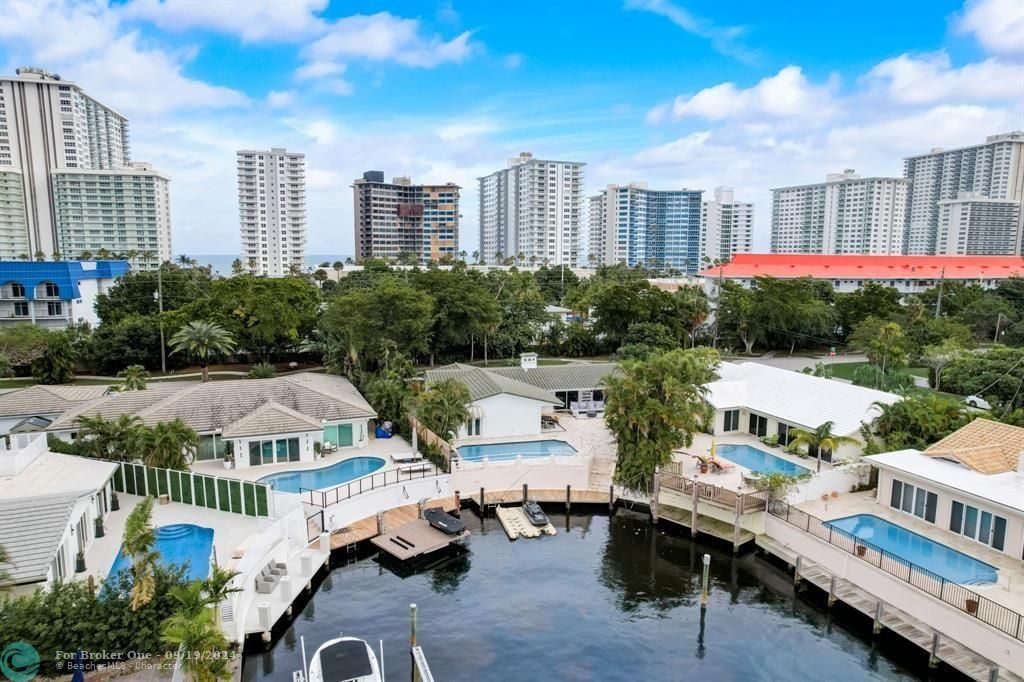 For Sale: $1,899,000 (3 beds, 2 baths, 1800 Square Feet)