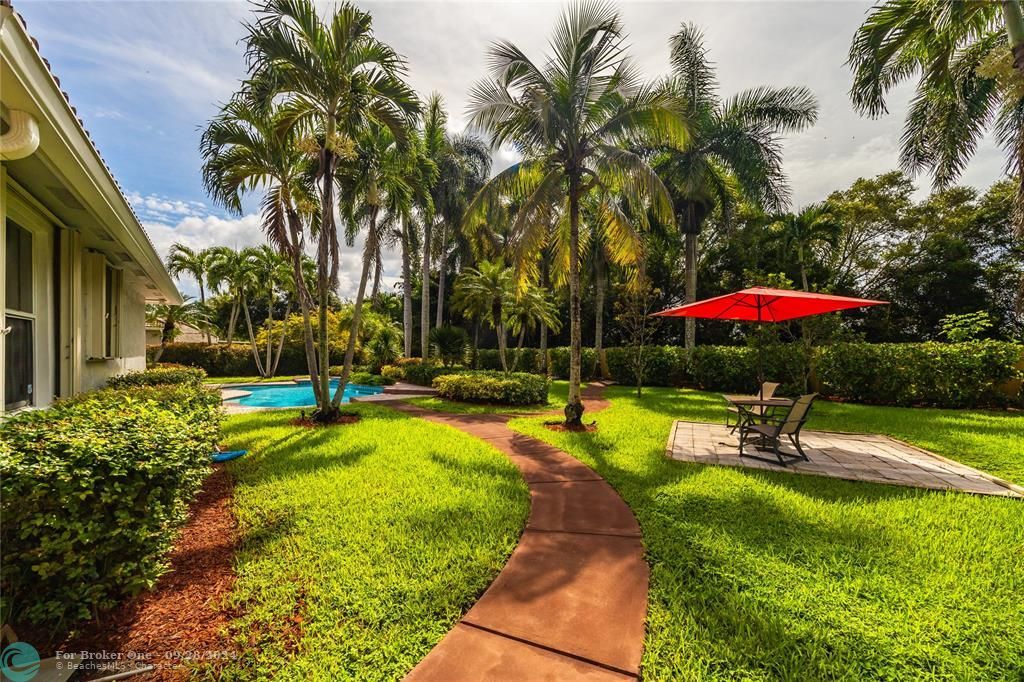 Active With Contract: $1,200,000 (5 beds, 3 baths, 2991 Square Feet)