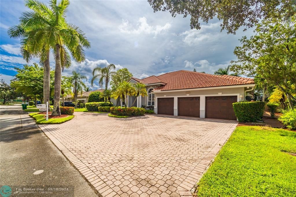 Active With Contract: $1,200,000 (5 beds, 3 baths, 2991 Square Feet)