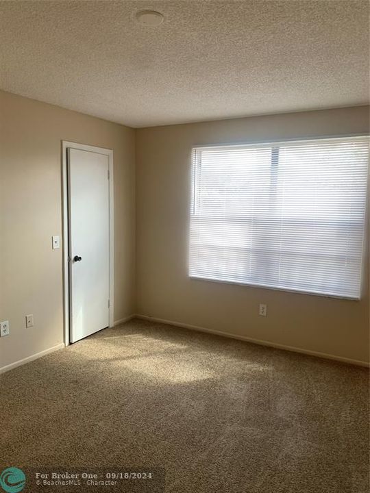 For Rent: $1,995 (2 beds, 2 baths, 980 Square Feet)