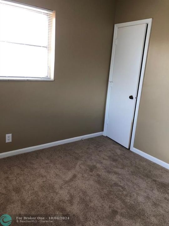 For Rent: $1,650 (1 beds, 1 baths, 800 Square Feet)