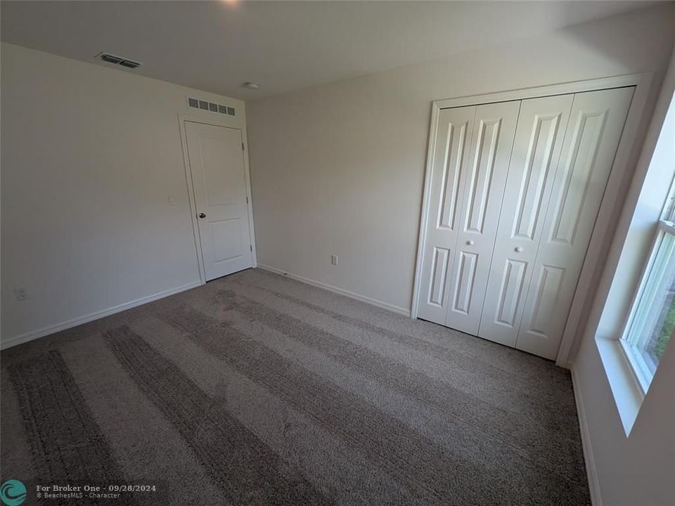 For Rent: $2,200 (3 beds, 2 baths, 1546 Square Feet)