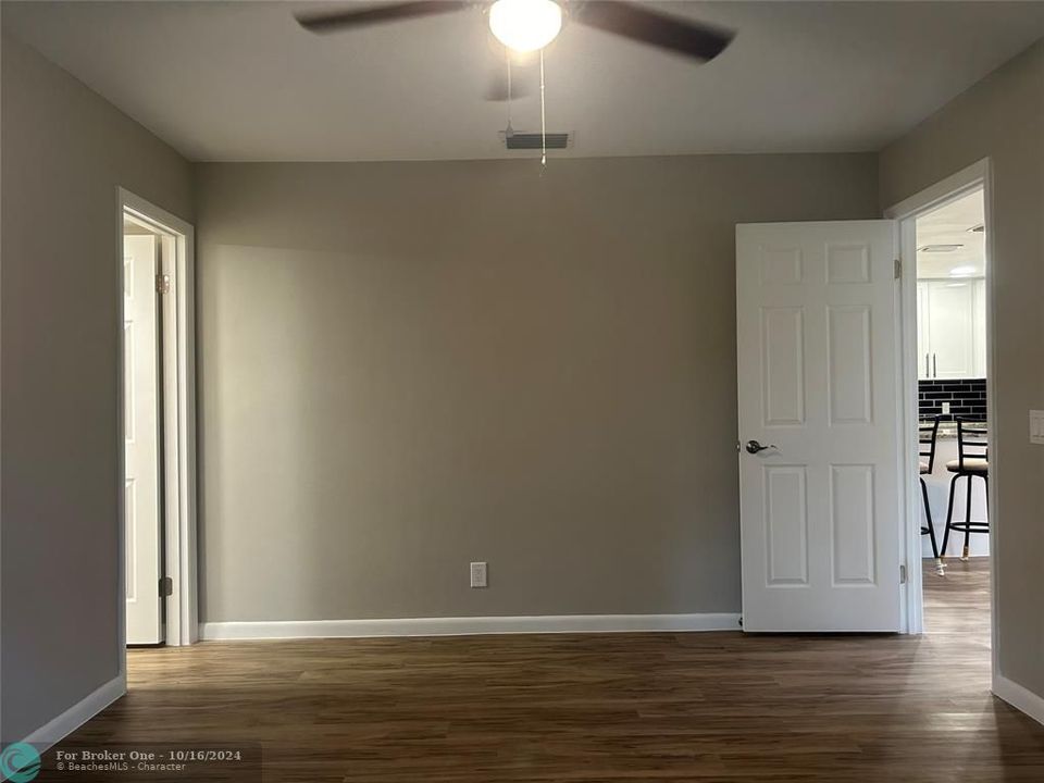 For Sale: $235,000 (2 beds, 2 baths, 1150 Square Feet)