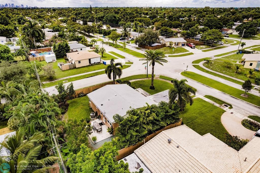 For Sale: $498,000 (3 beds, 2 baths, 1250 Square Feet)