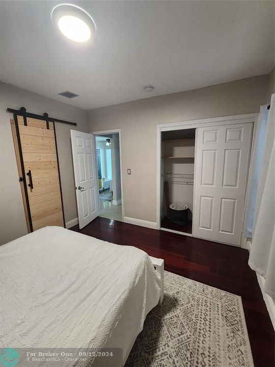 For Rent: $3,500 (2 beds, 1 baths, 1152 Square Feet)