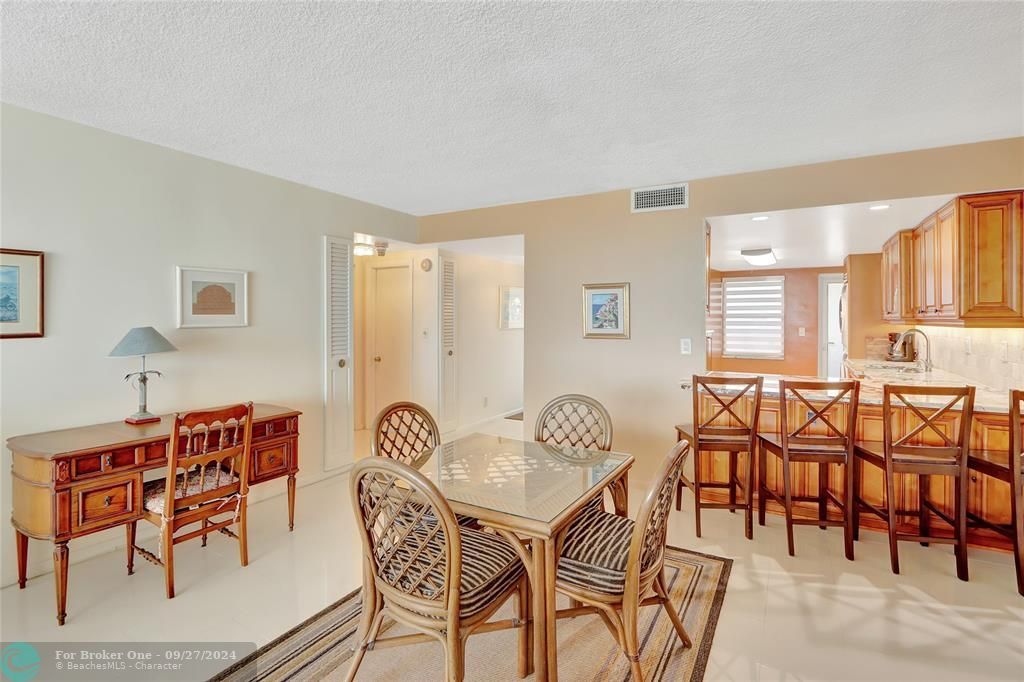 For Sale: $520,000 (1 beds, 1 baths, 1068 Square Feet)