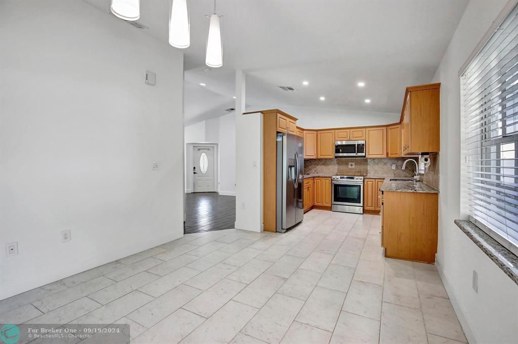 For Sale: $775,000 (4 beds, 2 baths, 1510 Square Feet)