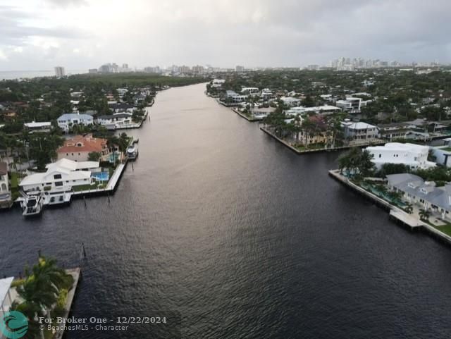 For Sale: $11,995,000 (4 beds, 4 baths, 4756 Square Feet)