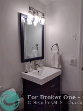 For Rent: $2,000 (1 beds, 1 baths, 738 Square Feet)