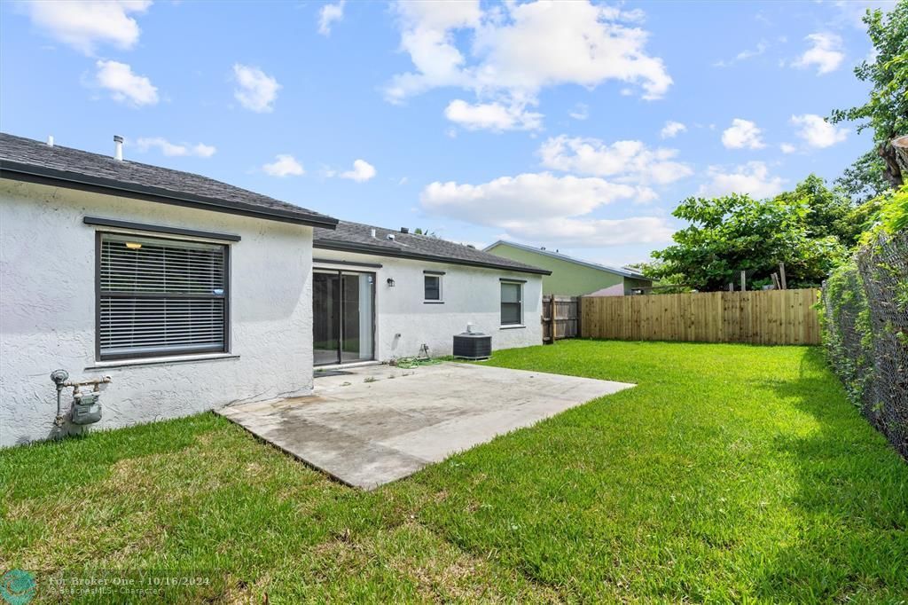 For Sale: $455,000 (4 beds, 2 baths, 1407 Square Feet)