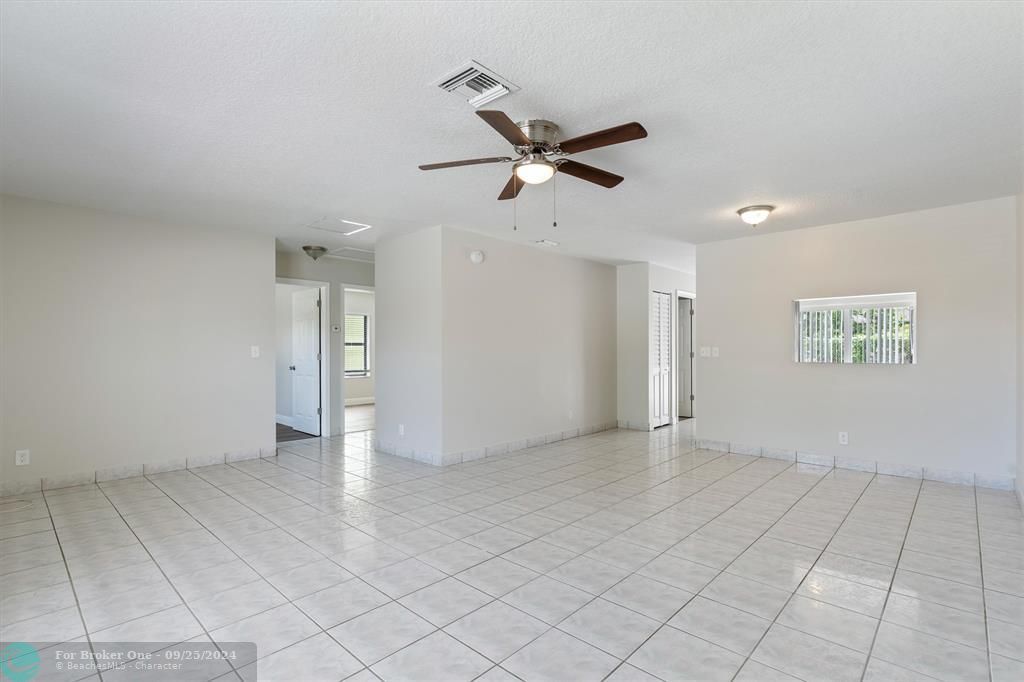 For Sale: $455,000 (4 beds, 2 baths, 1407 Square Feet)