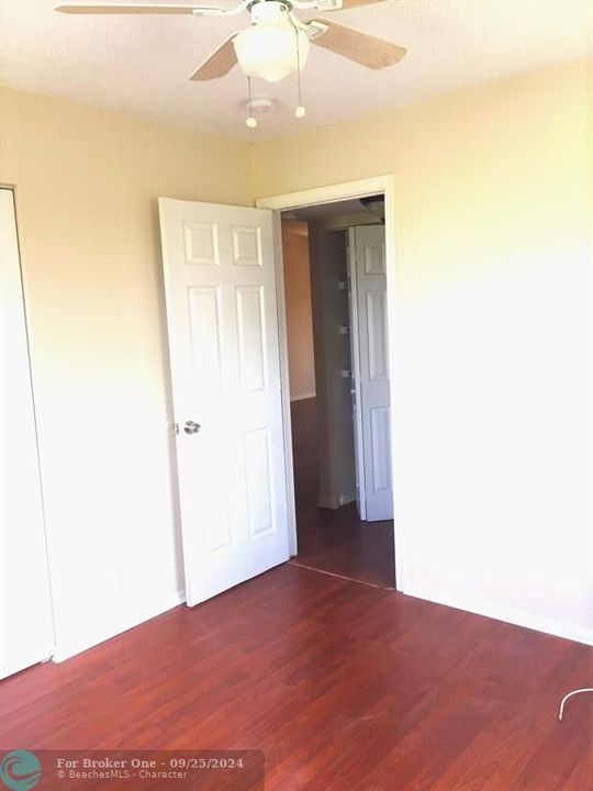 For Rent: $1,950 (2 beds, 2 baths, 855 Square Feet)